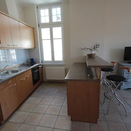 Schmiedehaus - *